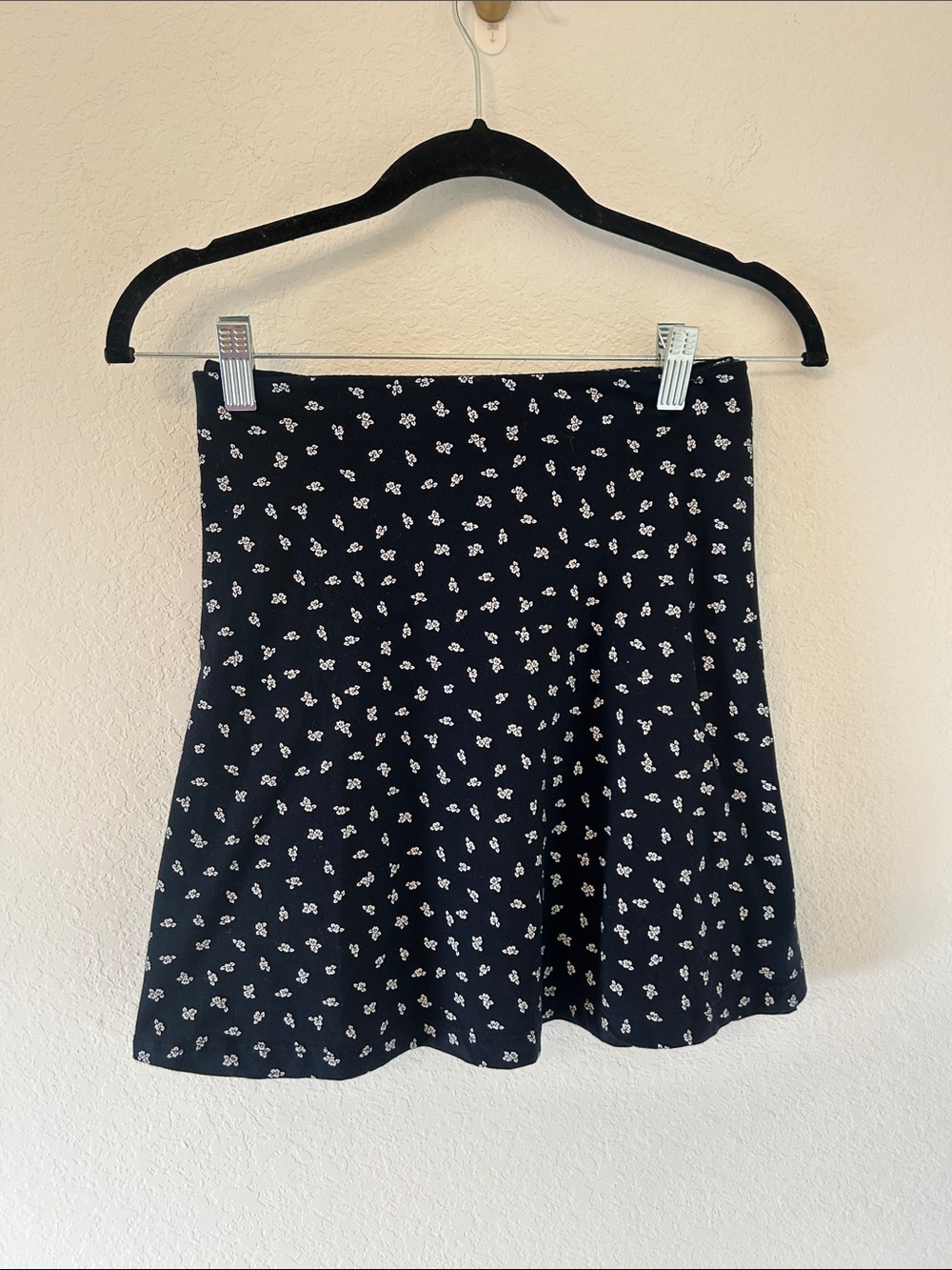 Brandy Melville Navy Mini wrap  Skater Skirt with White Floral Print cottagecore